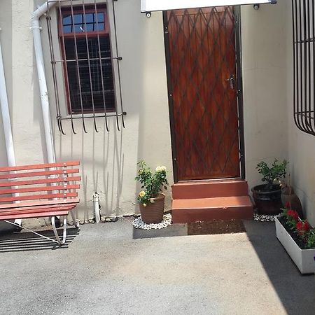 Monica'S Cottage 요하네스버그 객실 사진